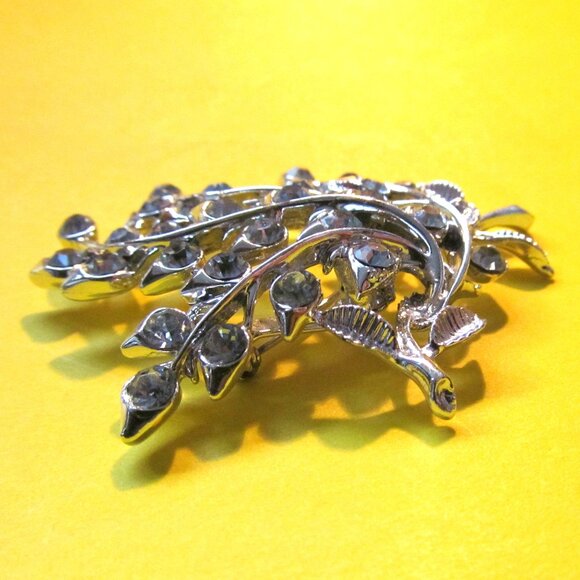 CORO brooch - Picture 5 of 7